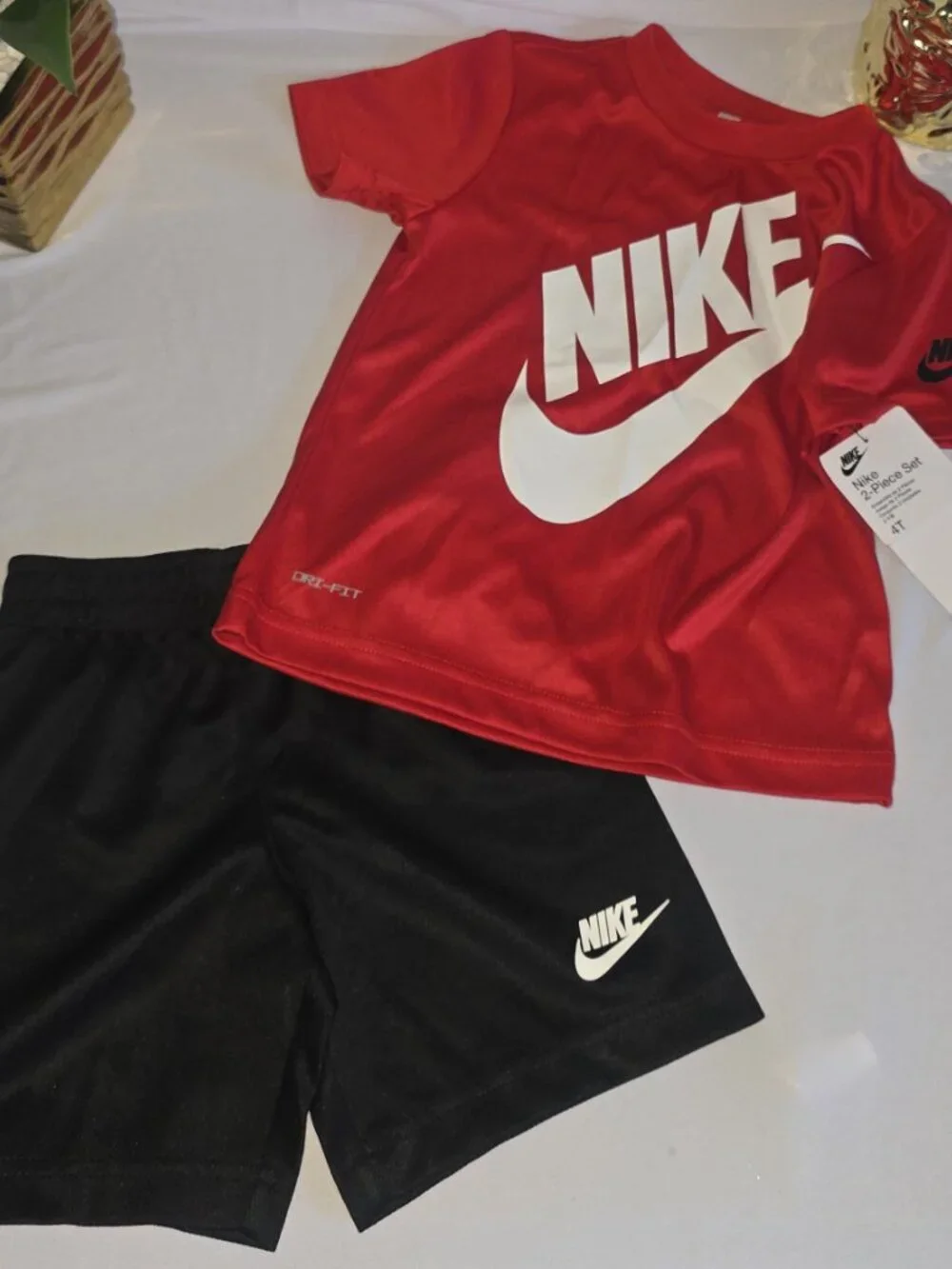 Nike Kids Dri-FIT 2 Piece Set Red Shirt Black Shorts Size 4 NWT - Picture 3 of 6